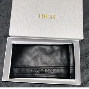 NWT CHRISTIAN DIOR GLASSES POUCH💗💗💗